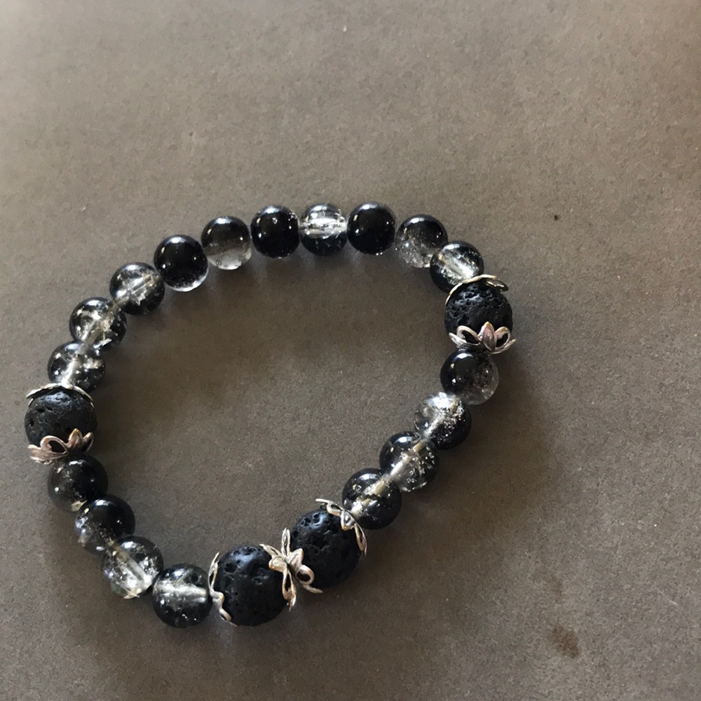 Handcrafted aromatherapy bracelet w crackle beads